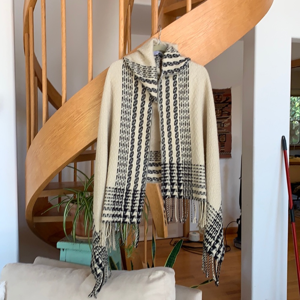 Free people shawl